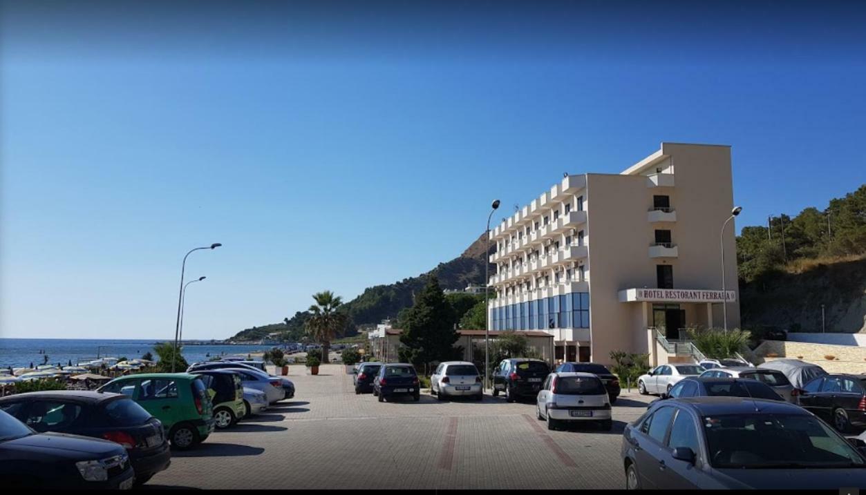 Hotel Ferrara Дуррес Экстерьер фото