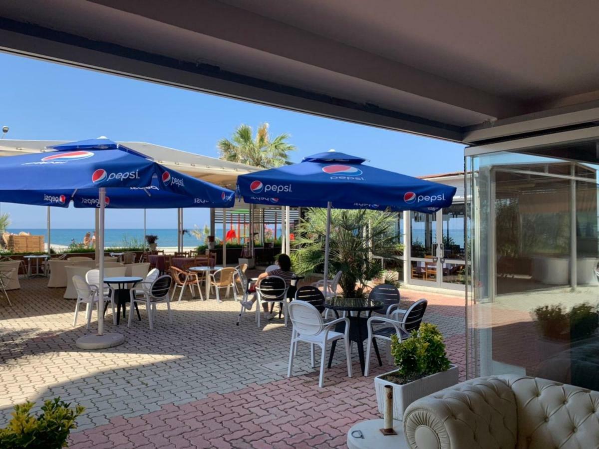 Hotel Ferrara Дуррес Экстерьер фото