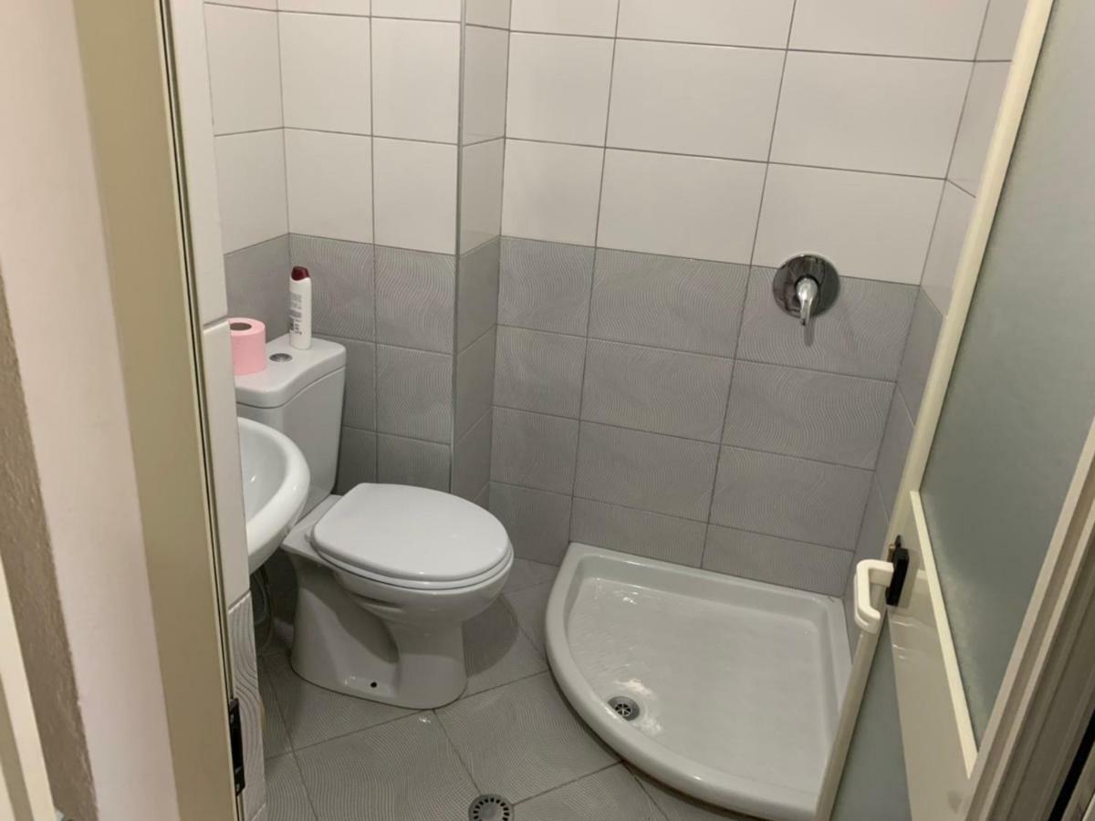 Hotel Ferrara Дуррес Экстерьер фото