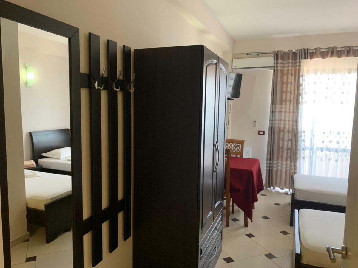 Hotel Ferrara Дуррес Экстерьер фото