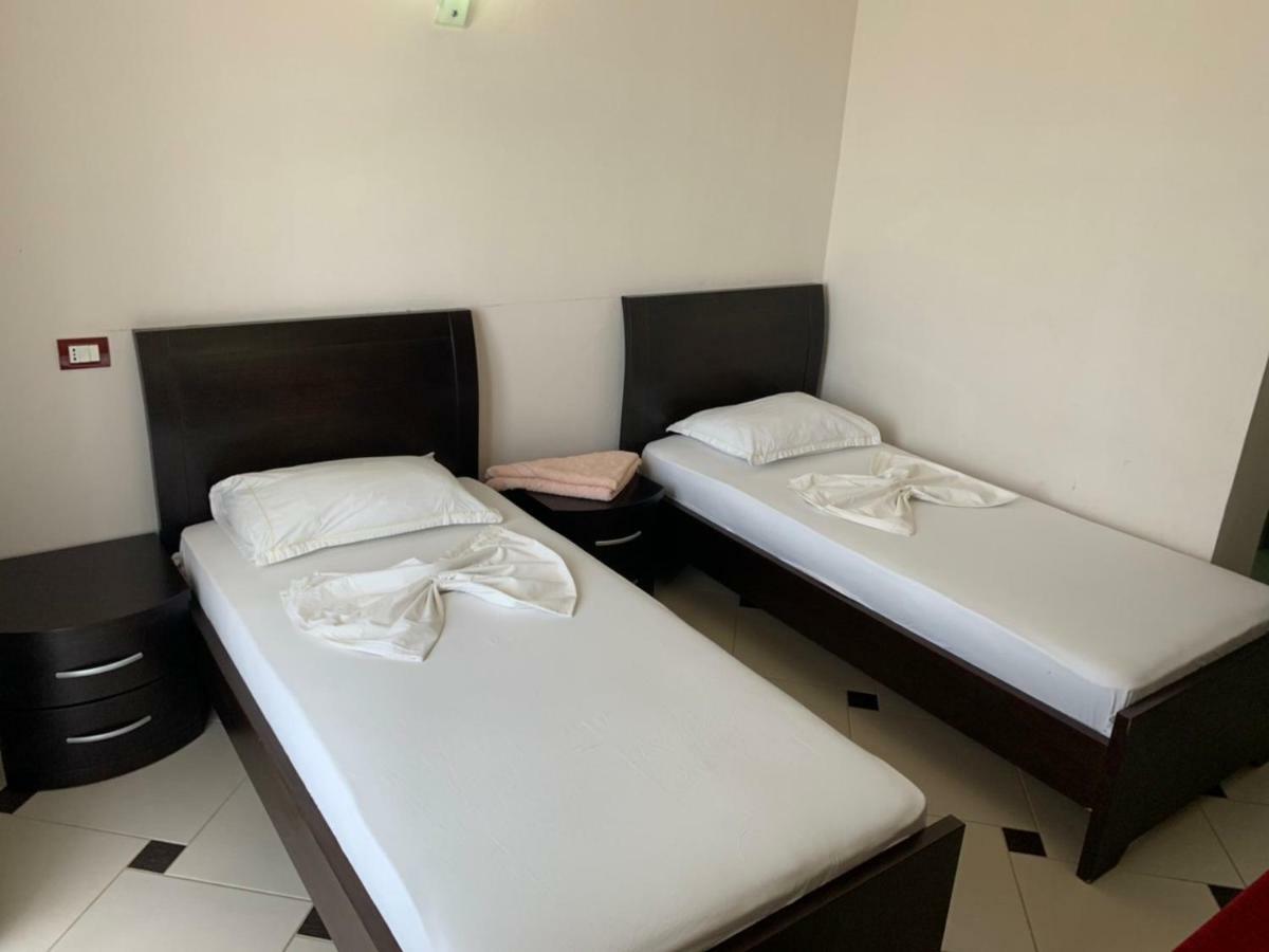 Hotel Ferrara Дуррес Экстерьер фото