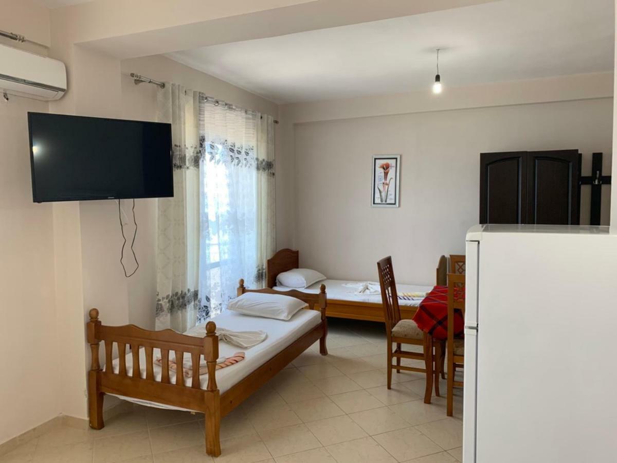 Hotel Ferrara Дуррес Экстерьер фото